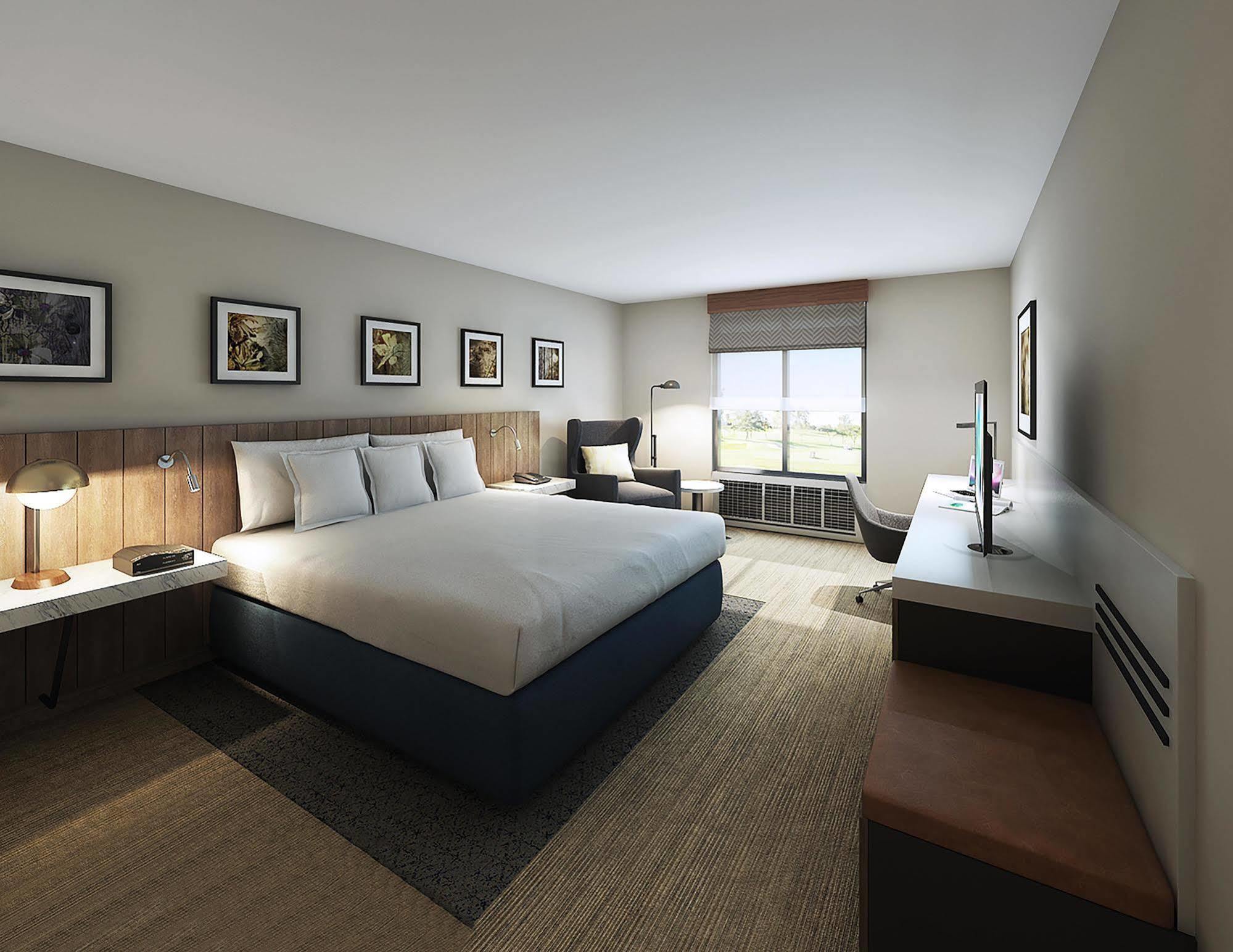 Hilton Garden Hotel 3*